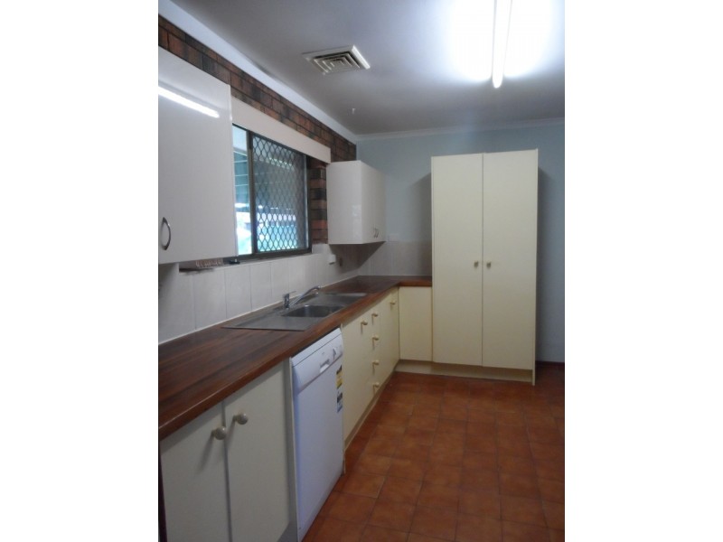 6 Chester Place, Boronia Heights QLD 4124