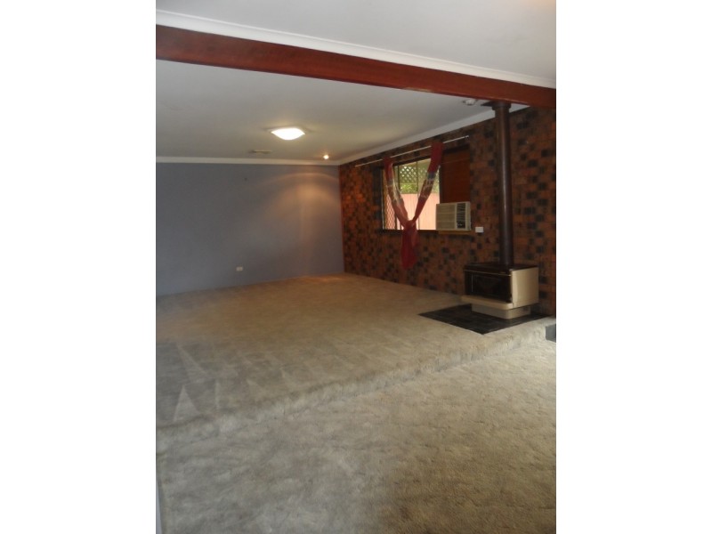 6 Chester Place, Boronia Heights QLD 4124