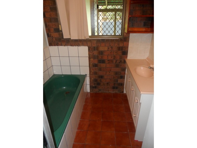 6 Chester Place, Boronia Heights QLD 4124