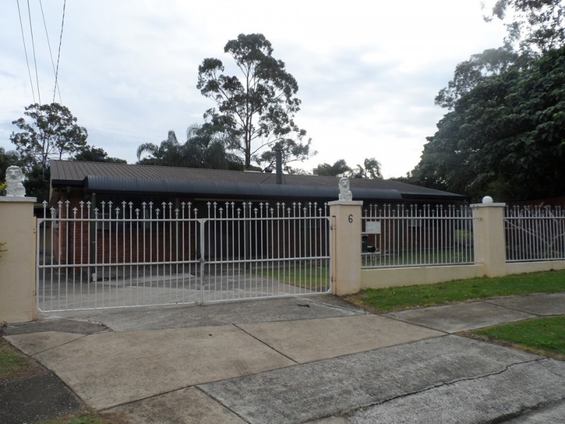 6 Chester Place, Boronia Heights QLD 4124