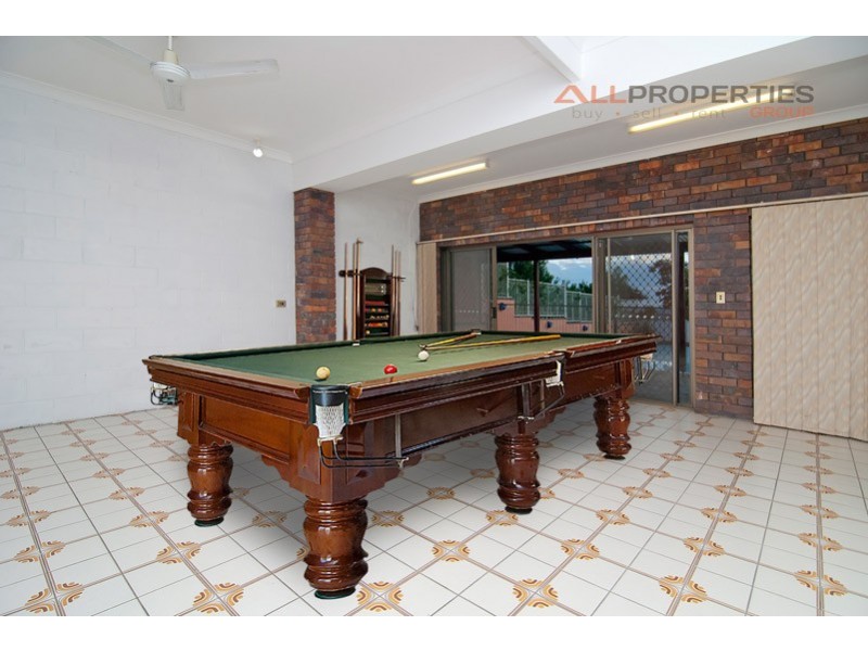 219 Springwood Road, Springwood QLD 4127