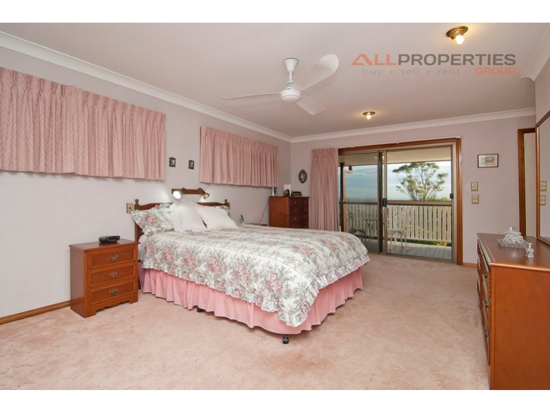 219 Springwood Road, Springwood QLD 4127
