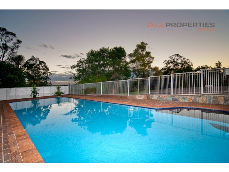 219 Springwood Road, Springwood QLD 4127