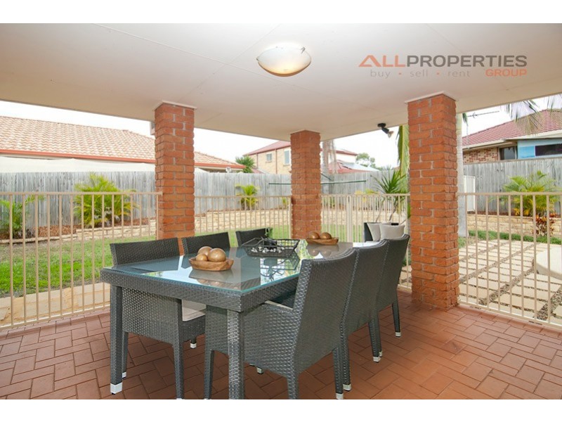 33 Dampier Cres, Drewvale QLD 4116