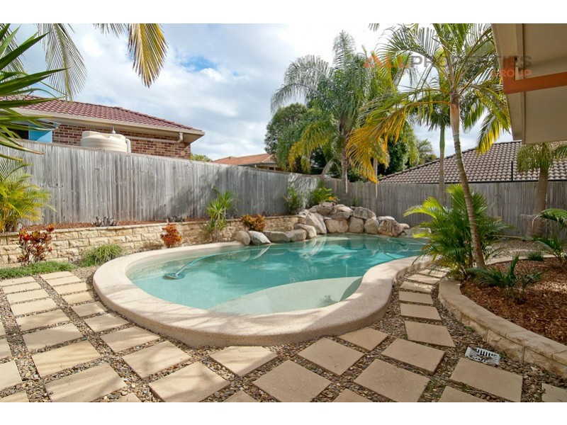 33 Dampier Cres, Drewvale QLD 4116