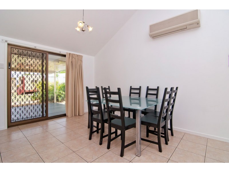 25 DORACHUS DRIVE, Regents Park QLD 4118