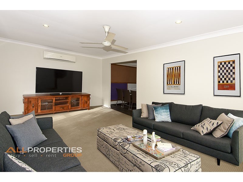 10 COCAS STREET, Regents Park QLD 4118