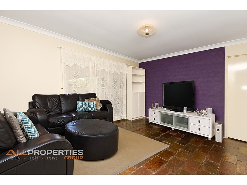 10 COCAS STREET, Regents Park QLD 4118