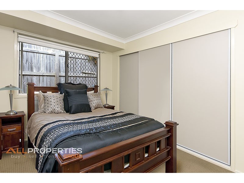 10 COCAS STREET, Regents Park QLD 4118