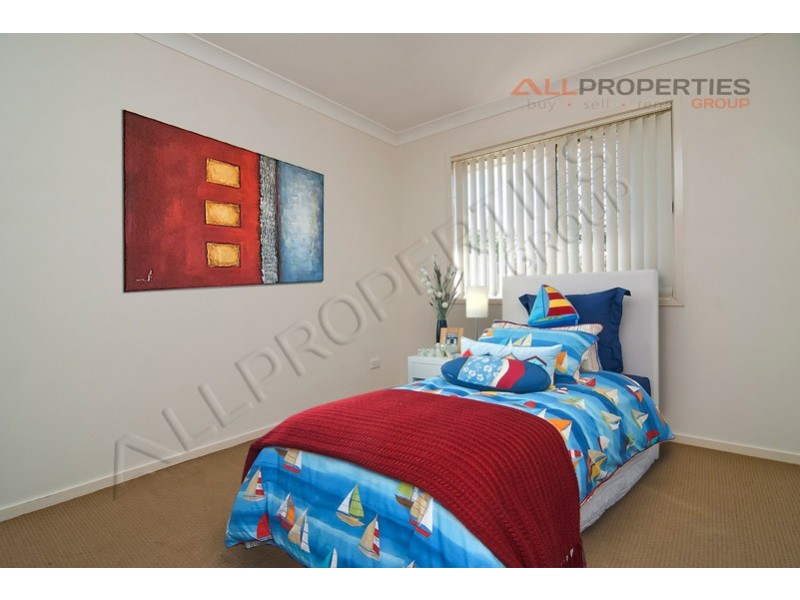 10 Rasmussen Avenue, Marsden QLD 4132