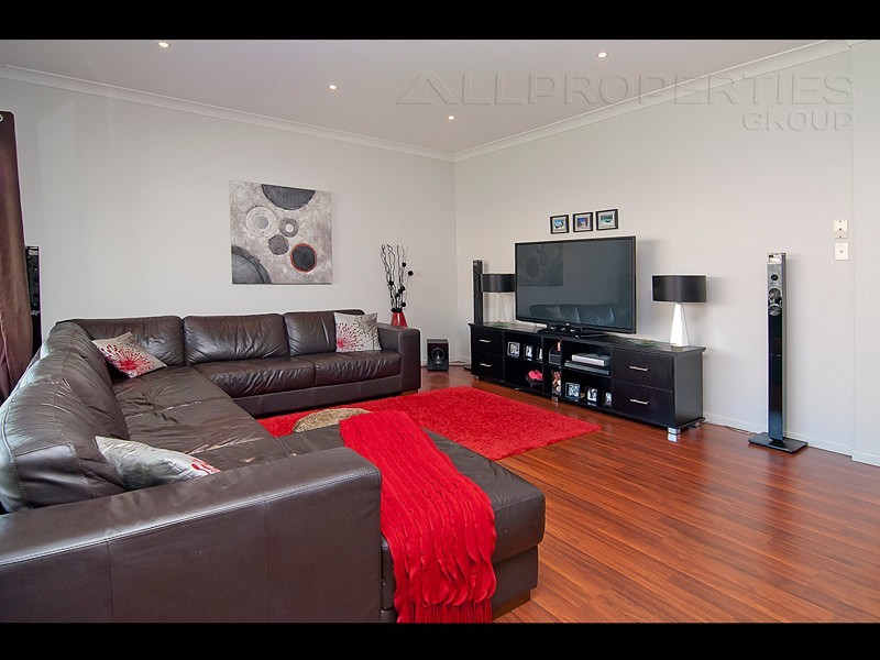 35 Aspen Street, Heathwood QLD 4110