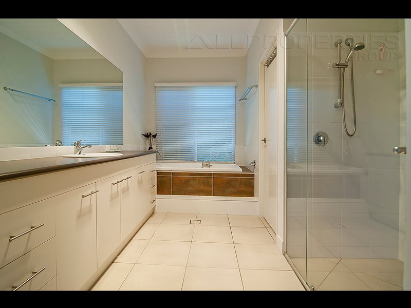 35 Aspen Street, Heathwood QLD 4110