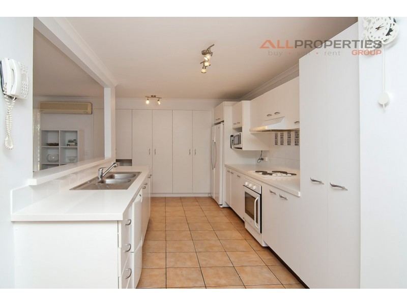 5 ITEA COURT, Regents Park QLD 4118