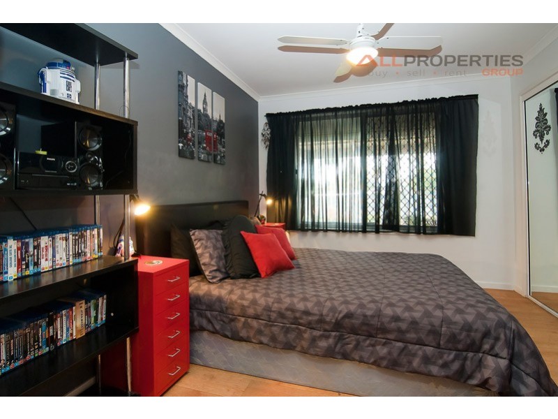 5 ITEA COURT, Regents Park QLD 4118