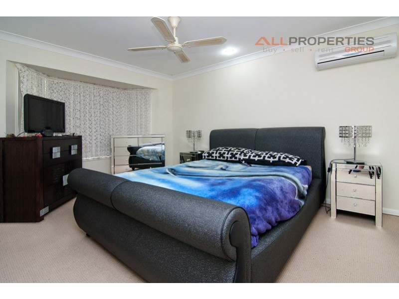 12 Maitland Street, Forest Lake QLD 4078