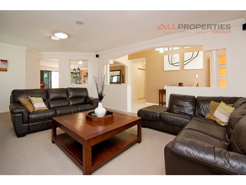 5 Davidshone Close, Doolandella QLD 4077