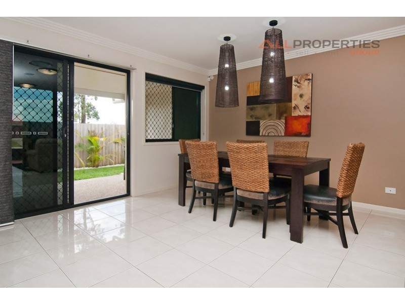 5 Davidshone Close, Doolandella QLD 4077