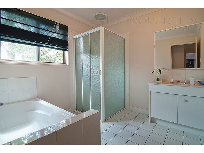 133 Short St, Boronia Heights QLD 4124