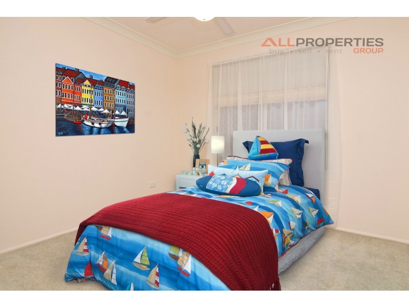 8 Patula Close, Forest Lake QLD 4078