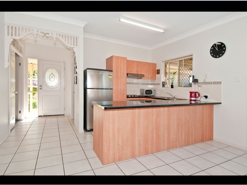 8 Solea Close, Forest Lake QLD 4078