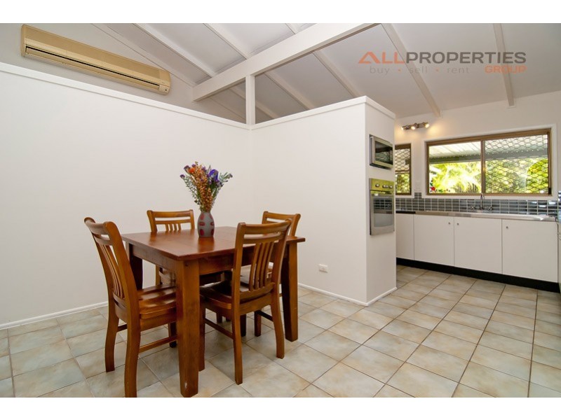 29 VANSITTART ROAD, Regents Park QLD 4118