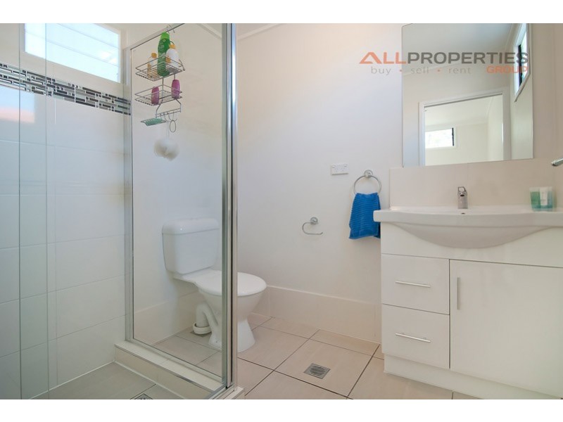 29 VANSITTART ROAD, Regents Park QLD 4118