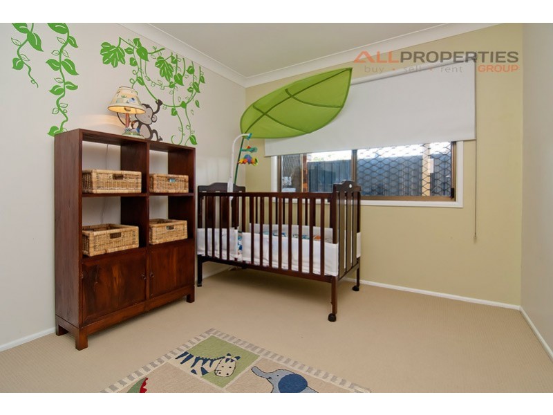 29 VANSITTART ROAD, Regents Park QLD 4118