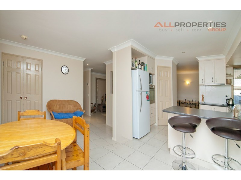 43 Gordonia Drive, Regents Park QLD 4118