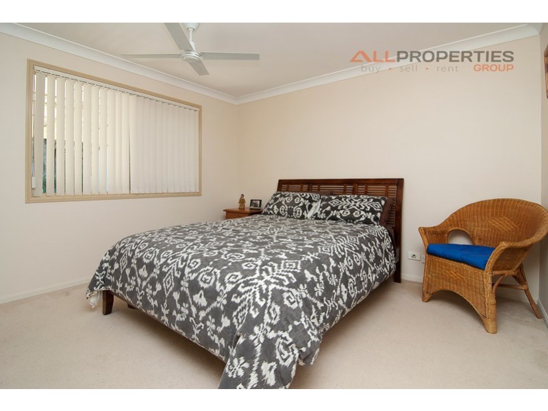 43 Gordonia Drive, Regents Park QLD 4118