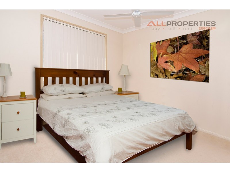 43 Gordonia Drive, Regents Park QLD 4118