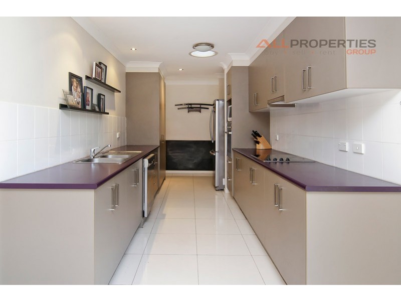 43 Snowy River Cct, Forest Lake QLD 4078