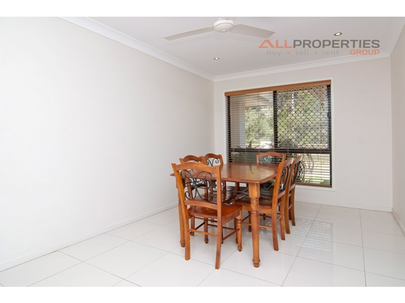 43 Snowy River Cct, Forest Lake QLD 4078