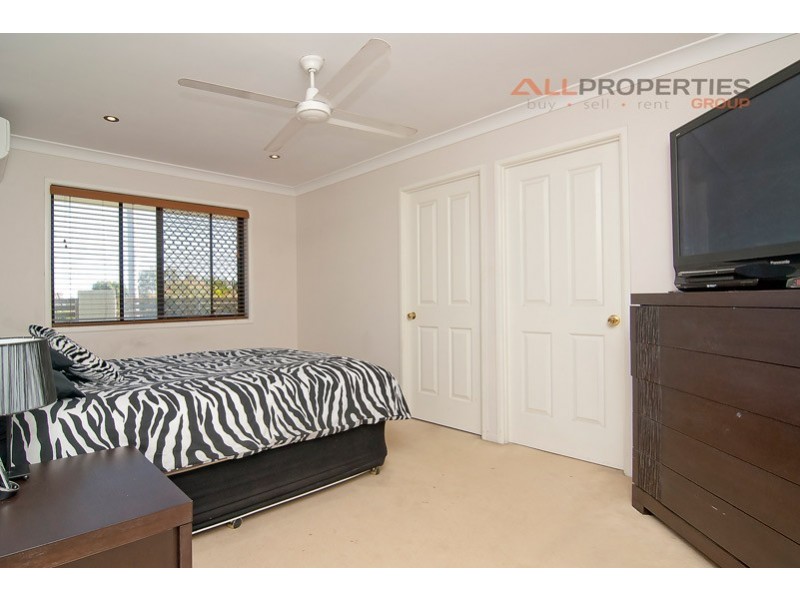 43 Snowy River Cct, Forest Lake QLD 4078