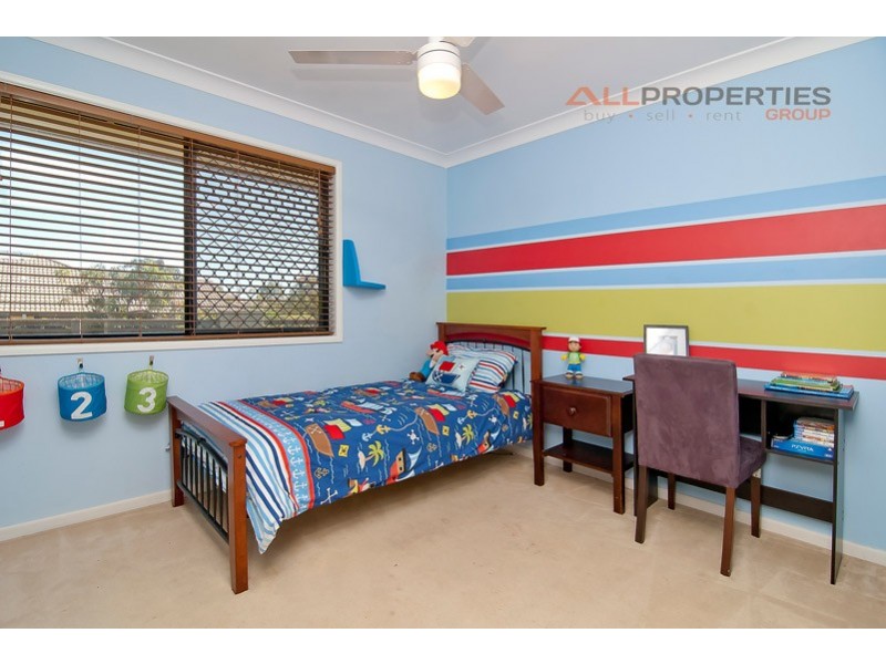 43 Snowy River Cct, Forest Lake QLD 4078