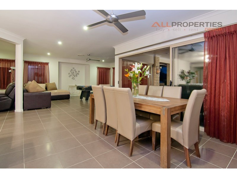 60 Gardenia Circuit, Heathwood QLD 4110