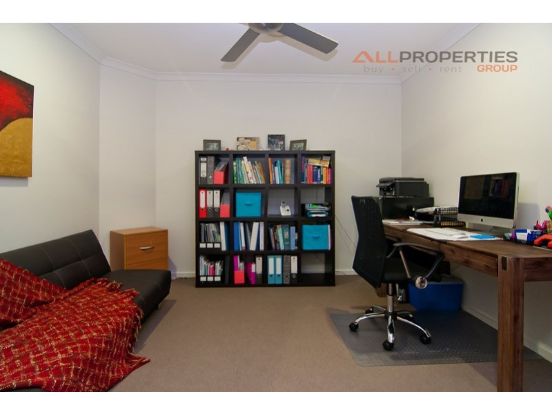 60 Gardenia Circuit, Heathwood QLD 4110