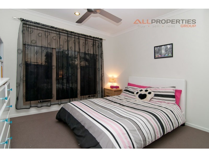 60 Gardenia Circuit, Heathwood QLD 4110