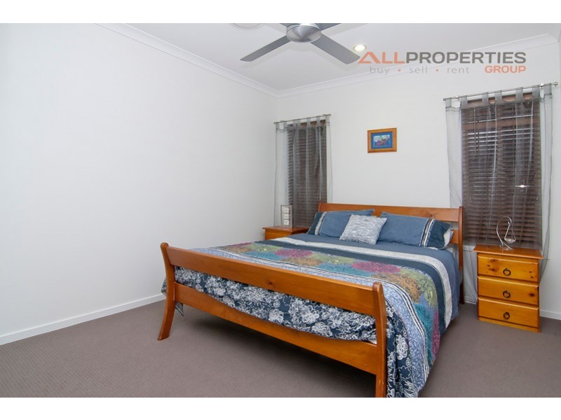 60 Gardenia Circuit, Heathwood QLD 4110