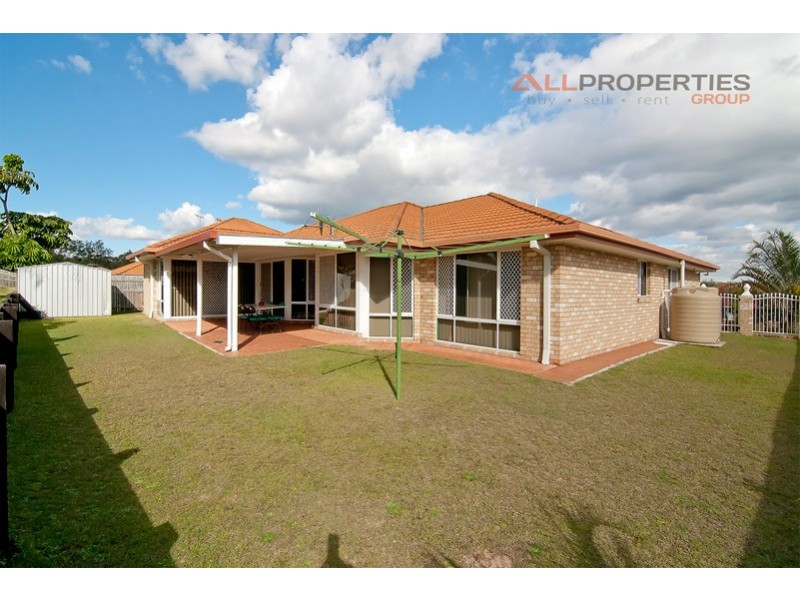 32 Newland Cres, Parkinson QLD 4115