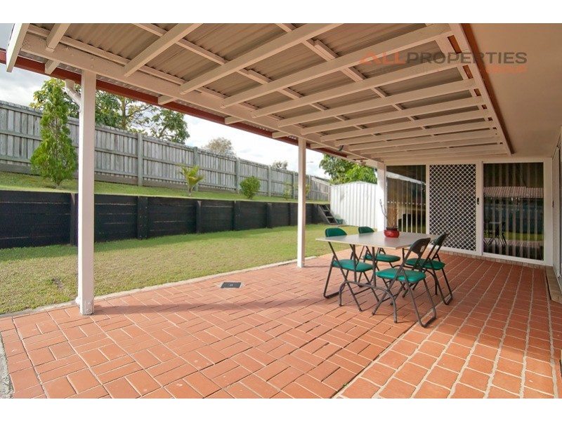 32 Newland Cres, Parkinson QLD 4115