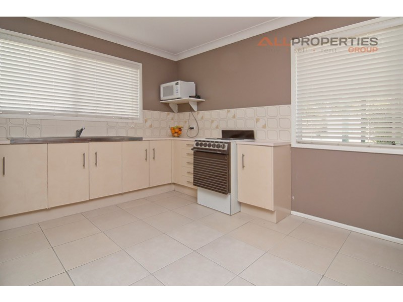 26 Beelong Street, Crestmead QLD 4132