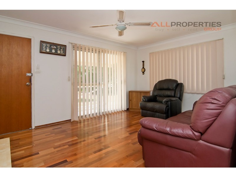 26 Beelong Street, Crestmead QLD 4132