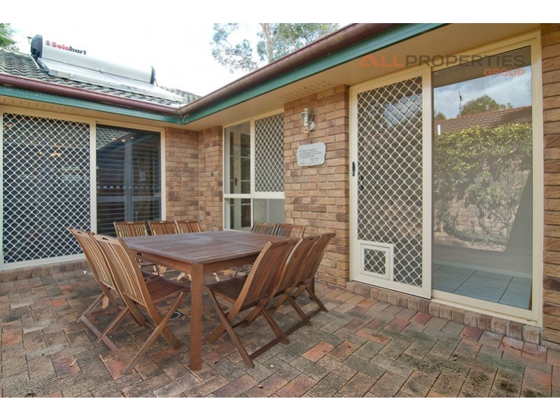 1 Warburton Cl, Forest Lake QLD 4078