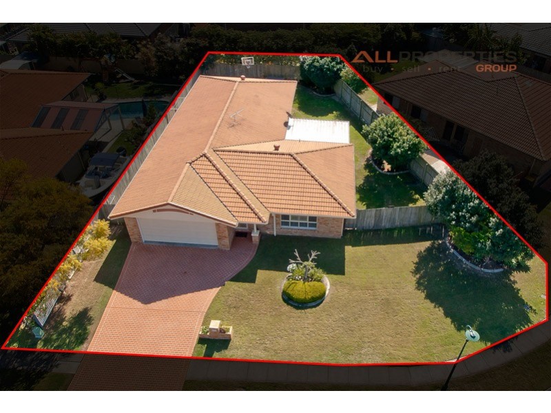 73 Oakview St, Parkinson QLD 4115