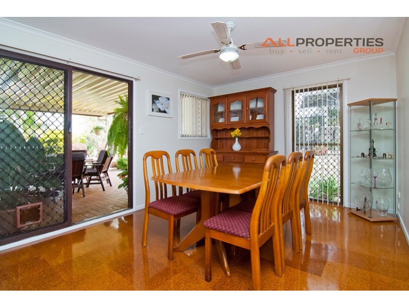 6 GREENVALE COURT, Regents Park QLD 4118