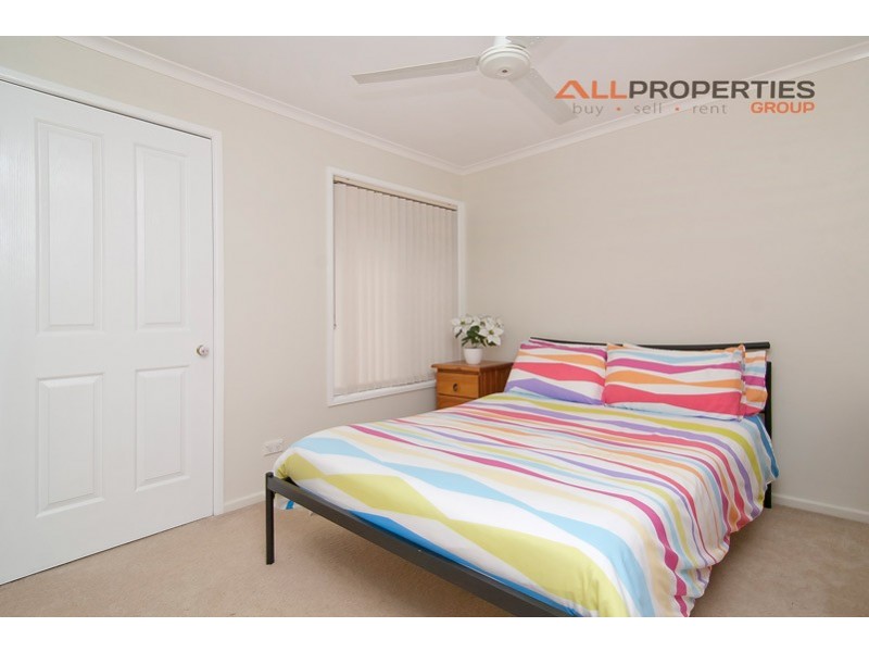 6 GREENVALE COURT, Regents Park QLD 4118