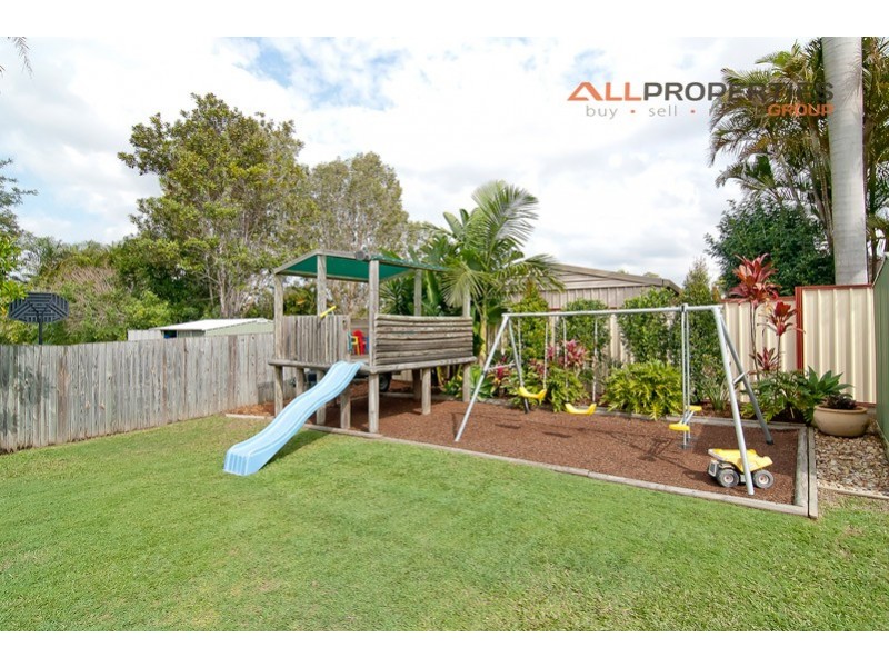 6 GREENVALE COURT, Regents Park QLD 4118