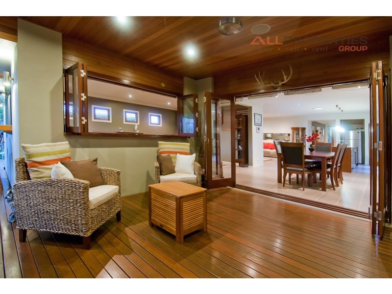 101 Parkwood Drive, Heathwood QLD 4110