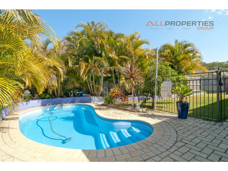 76 SOLANDRA CIRCUIT, Regents Park QLD 4118