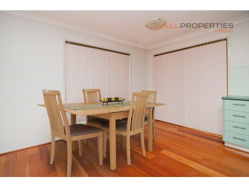 27 Lollard Street, Hillcrest QLD 4118